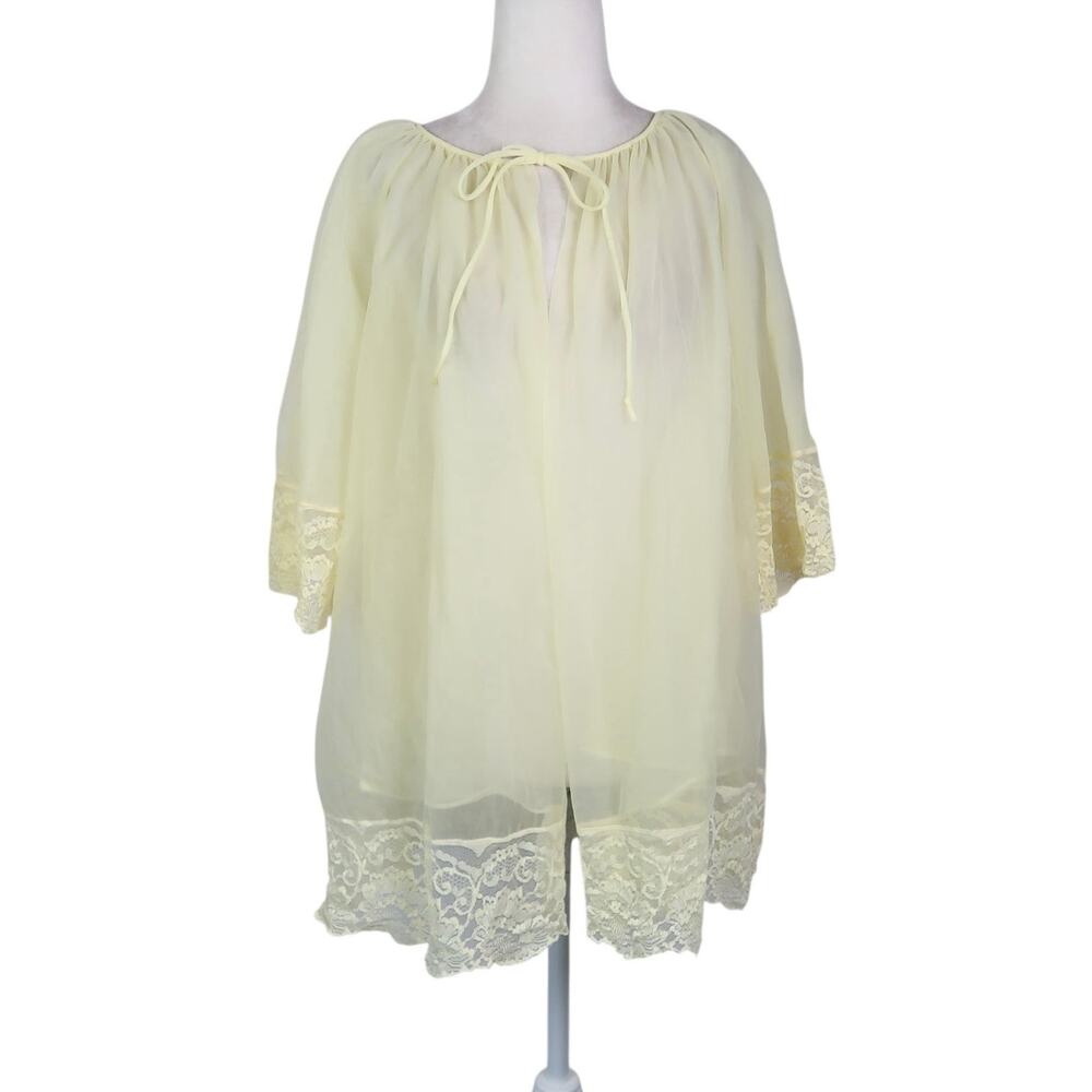 Vintage 60s Pastel Yellow Peignoir Bed Jacket Robe Lace Trim